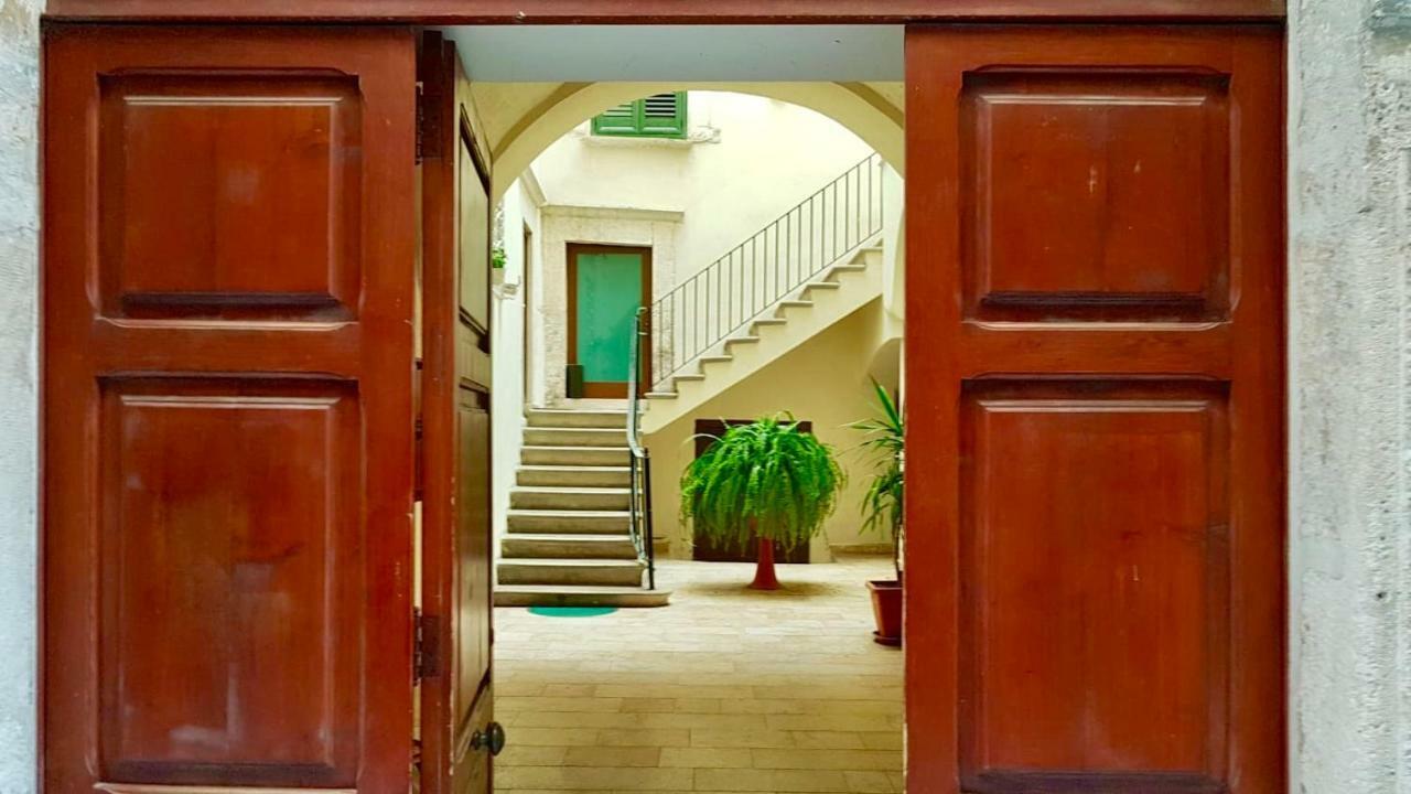 More Apartments Il Ferrarese 3 Bari Eksteriør bilde